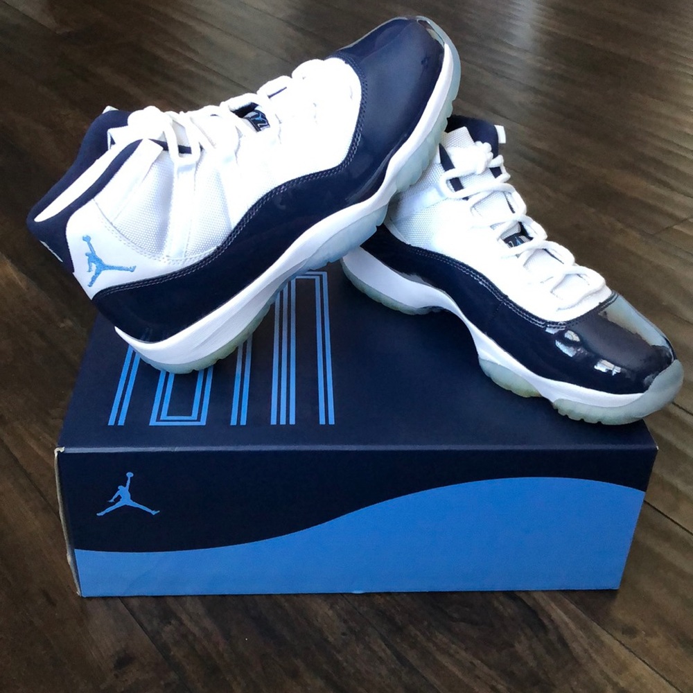 Nike Air Jordan 11 Retro Mens 9.5